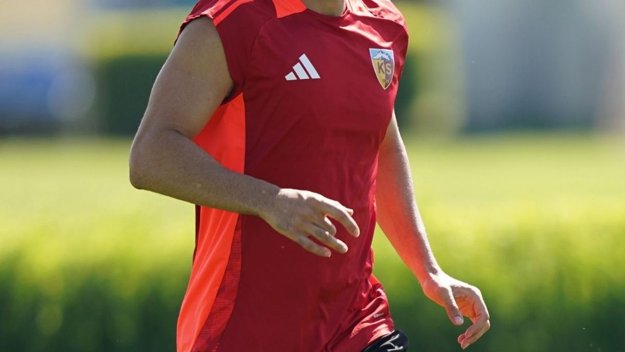 Kayserispor’da flaş gelişme! Bir futbolcu daha veda ediyor