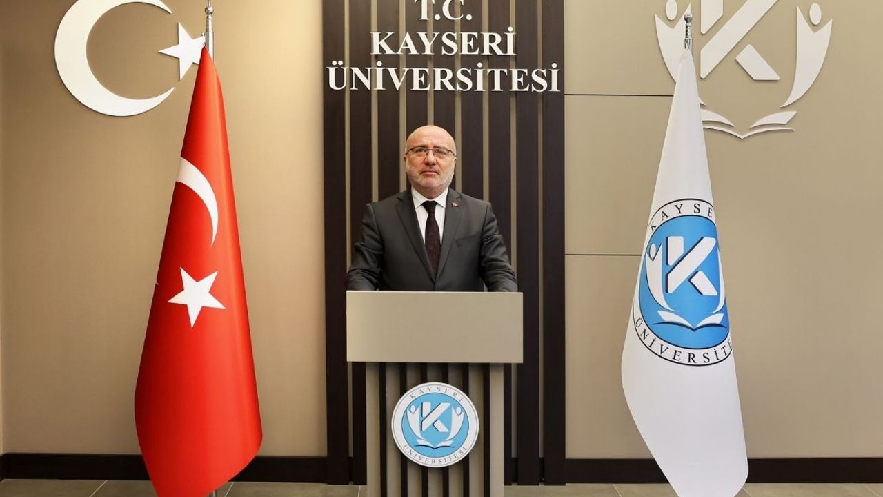 KAYÜ Rektörü Karamustafa’dan 30 Ağustos Zafer Bayramı mesajı