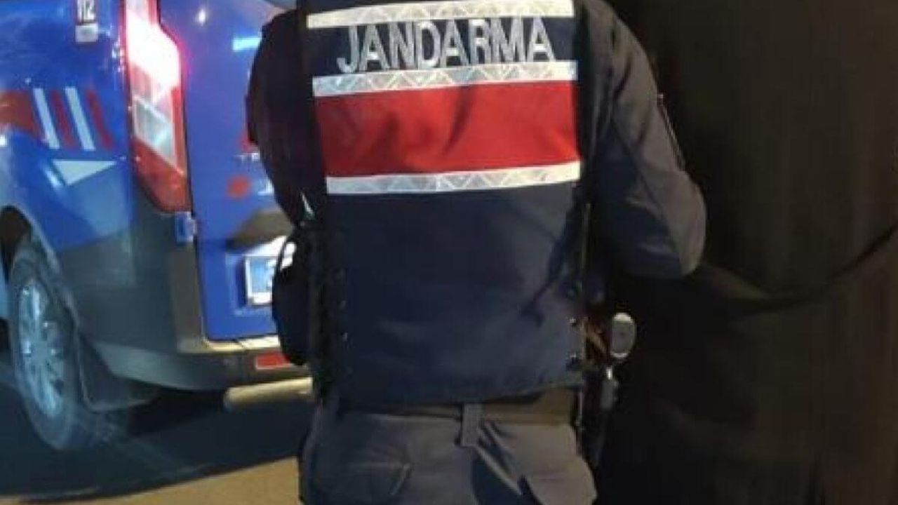 Develi'de jandarmadan eve baskın! Esrar ve kenevir ele geçirildi