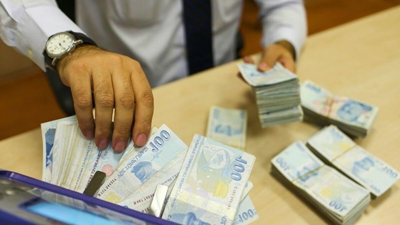Sektörlerde büyük ciro yarışı! Biri atağa geçti, diğeri sınıfta kaldı