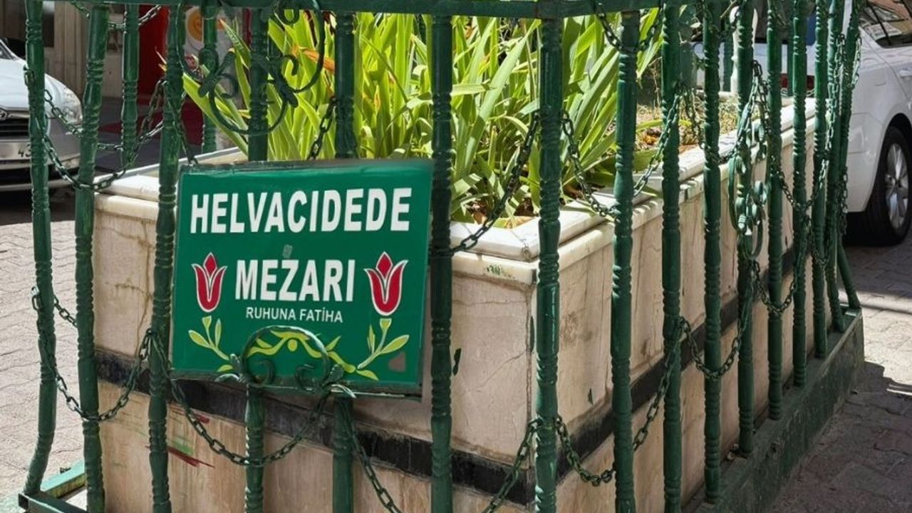Kayseri'nin göbeğindeki sır! Yolun ortasındaki 700 yıllık mezar merak uyandırıyor