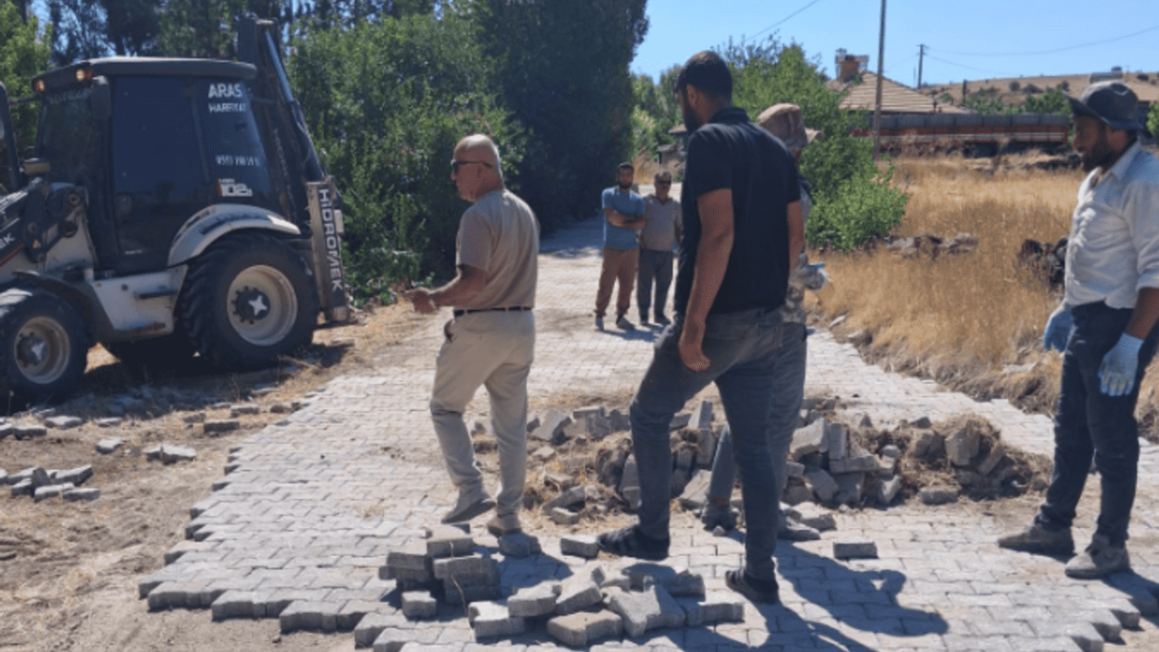 Tomarza’da mahalle yollarında yeni adım