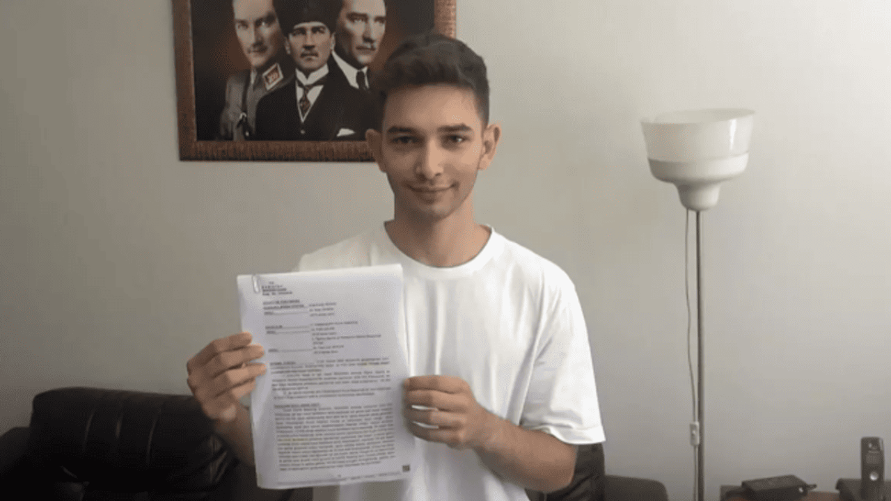 YÖK’e dava açan genç 837 kişiye üniversite kapısını açtı