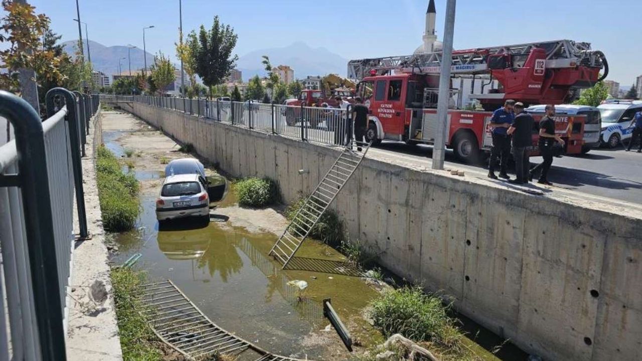 Kayseri’de otomobil sulama kanalına düştü: Kadın sürücü yaralandı