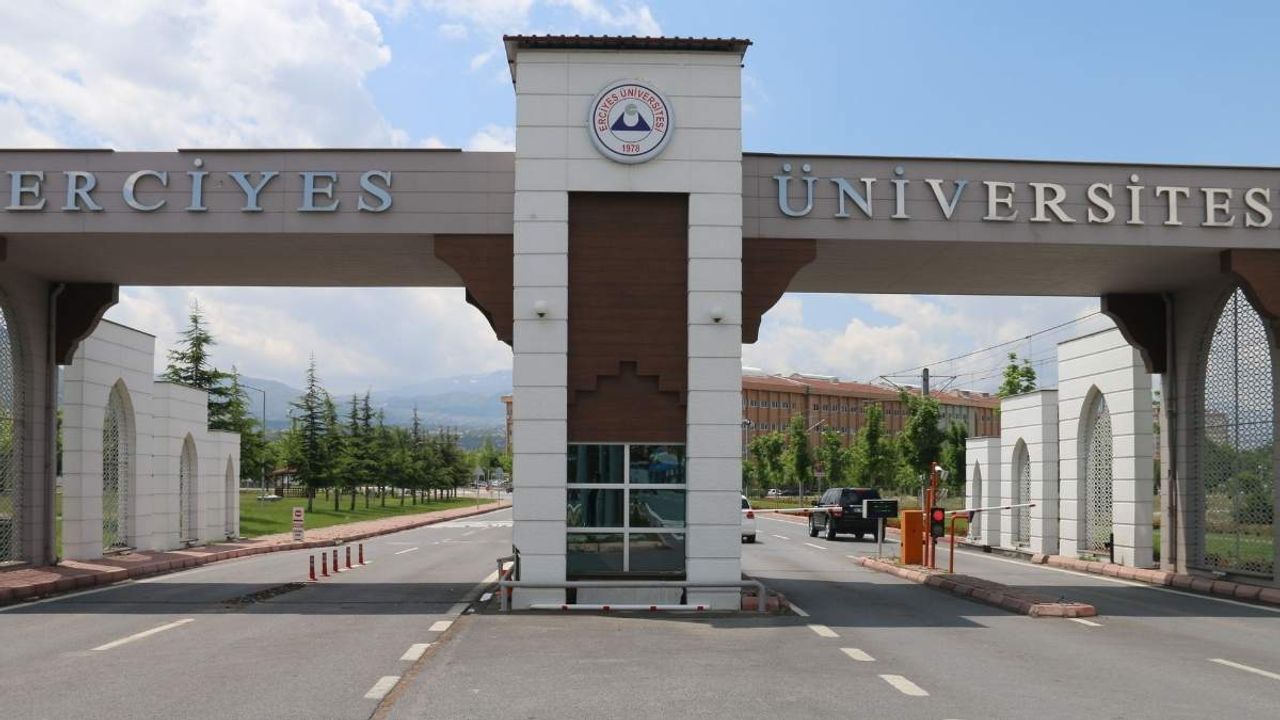 Kadrolar baştan aşağı yenilendi: Erciyes Üniversitesi'nde neler oluyor?