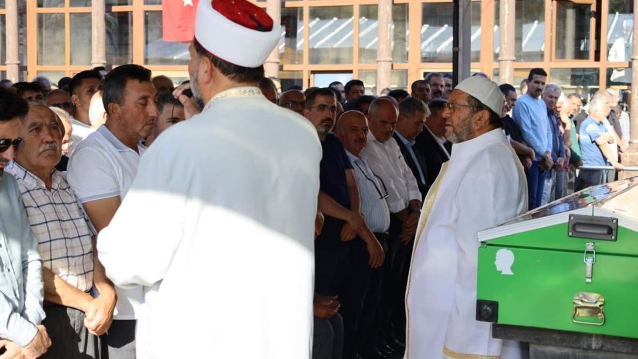 Bayar Özsoy’un paylaşımı yürekleri dağladı!