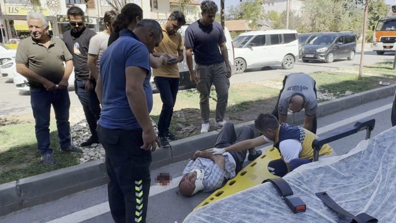 Aksaray’da yaşlı adama araç çarpıp kaçtı