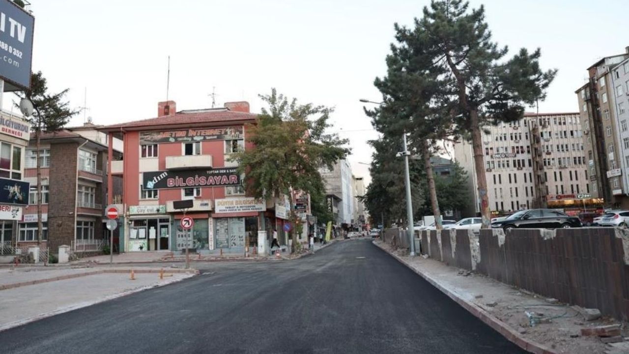 Başkan Çolakbayrakdar: Mete Caddesi rekor sürede yenilendi