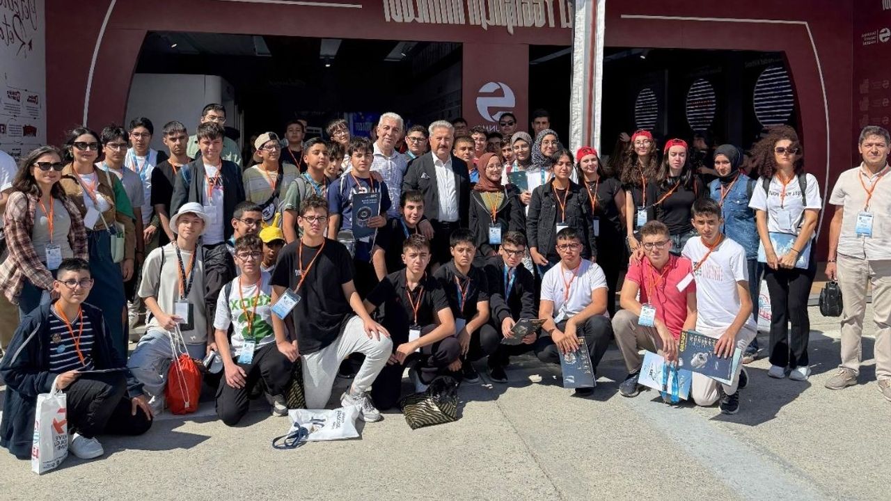 Başkan Palancıoğlu,TEKNOFEST 2025’i ziyaret etti!