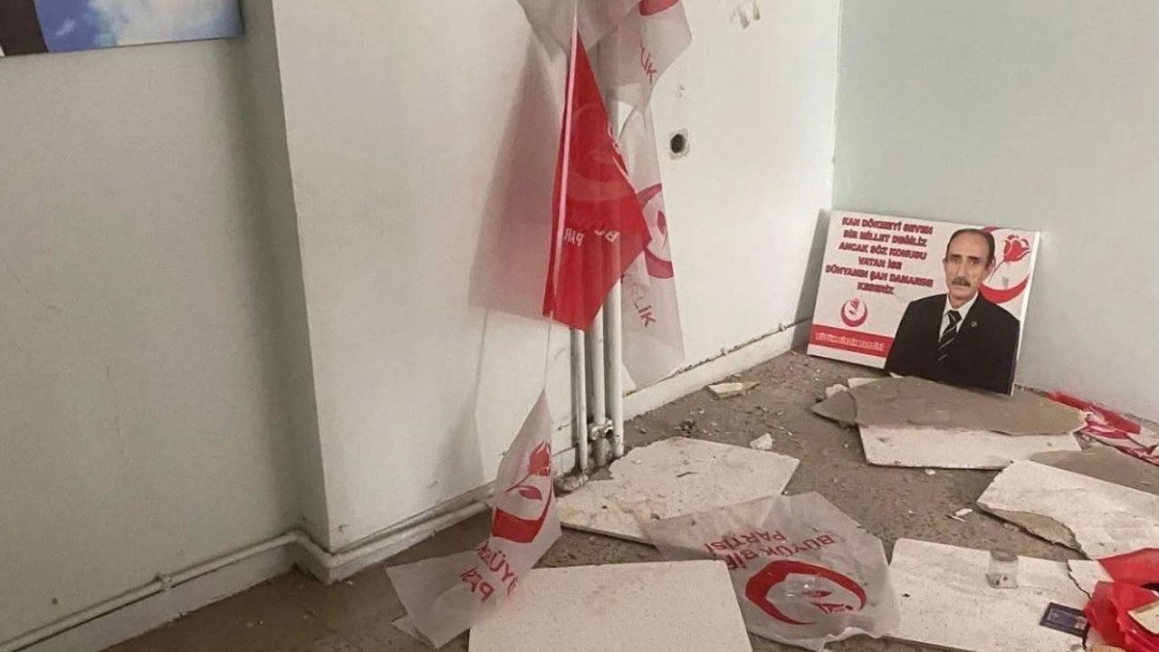 Nizip’te BBP İlçe binasında hırsızlık yapıldı