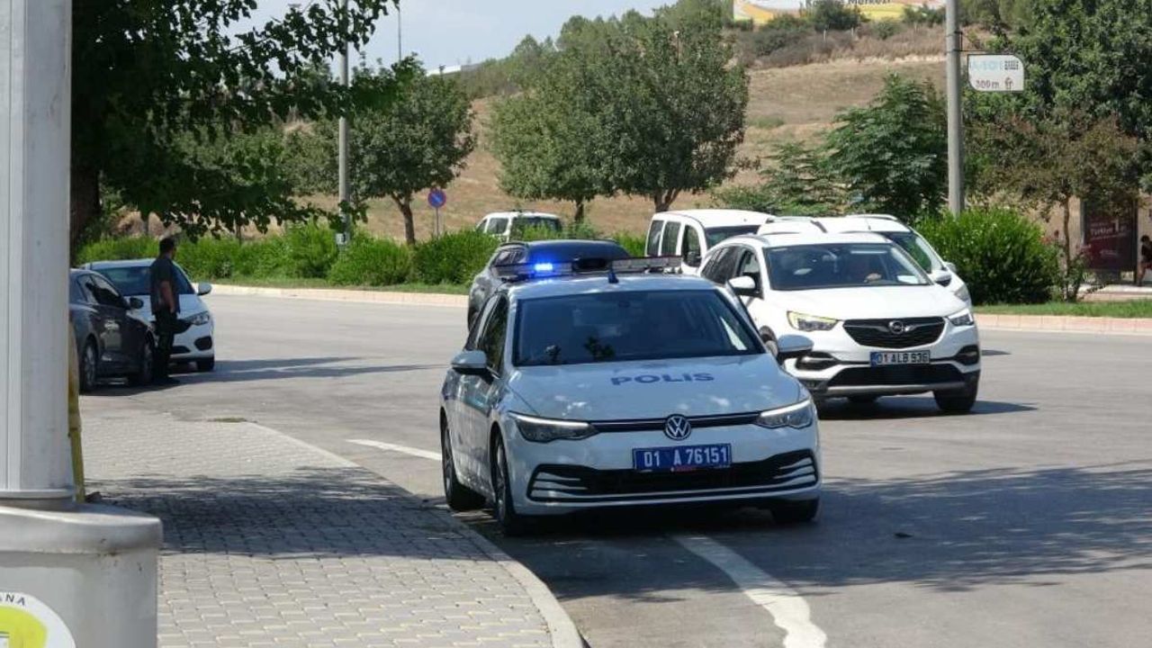 Başkanın ofisine silahlı baskın yapıldı