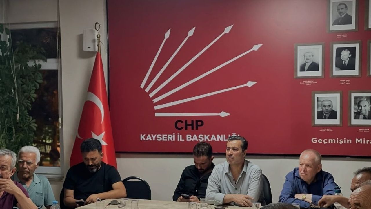 Kayseri CHP’den demokrasi nöbeti çağrısı
