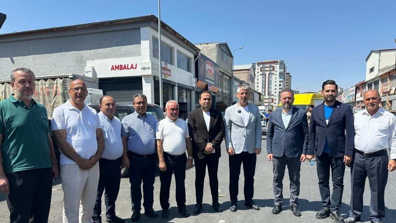 Çopuroğlu, her çarşamba vatandaşla buluşuyor