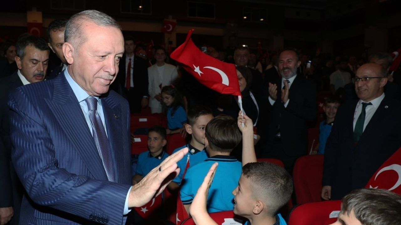 Cumhurbaşkanı Erdoğan: Eğitimde aile ve yeşil vatan teması