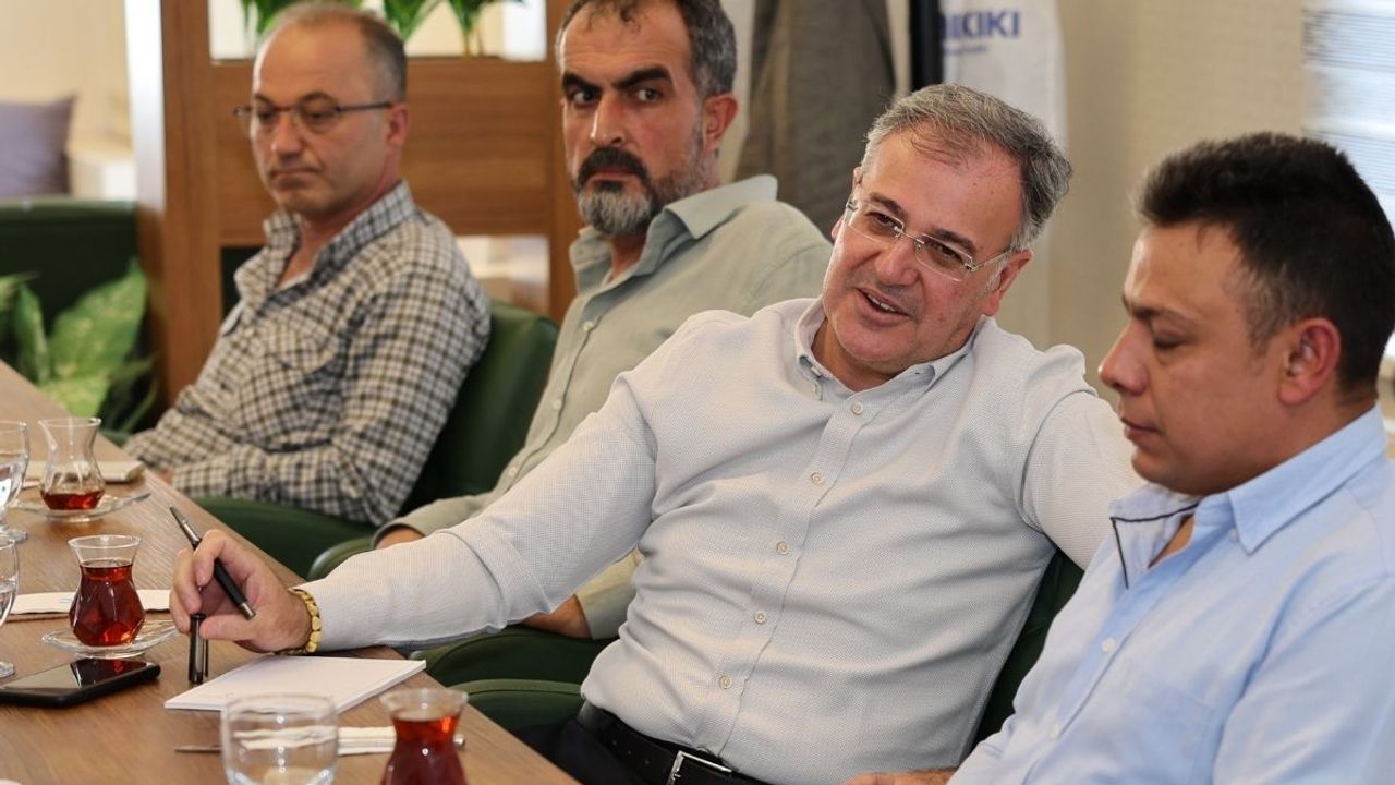 Başkan Bilal Özdoğan muhtarlarla buluştu