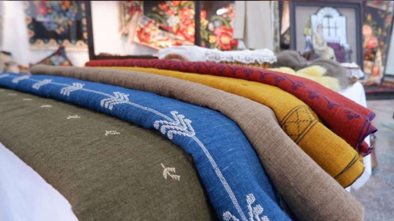Koyun Yününden Moda İkonuna: Ehram Kumaşı Yeniden Doğuyor