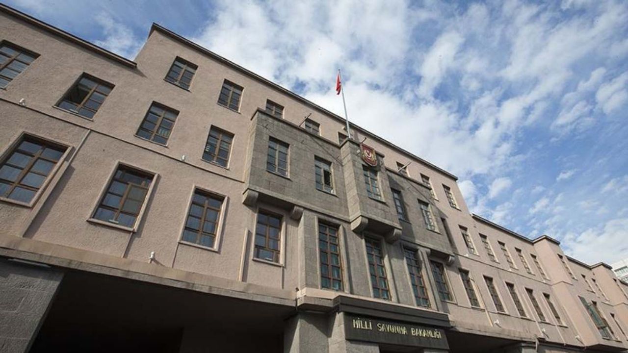 MSB’den 2025 personel alımı: Onlarca uzman erbaş ve subay kadrosu açıldı