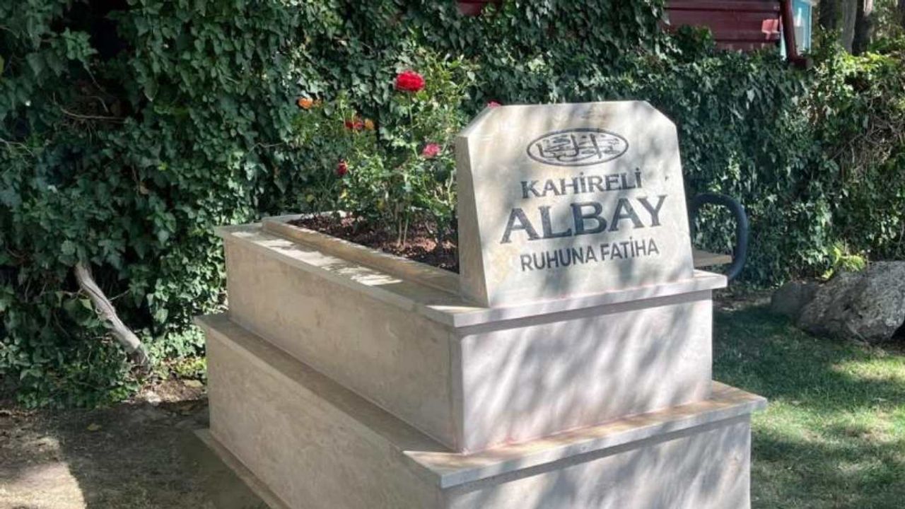 Niğde'de yolun ortasında duran kabir yeni yerine taşındı!