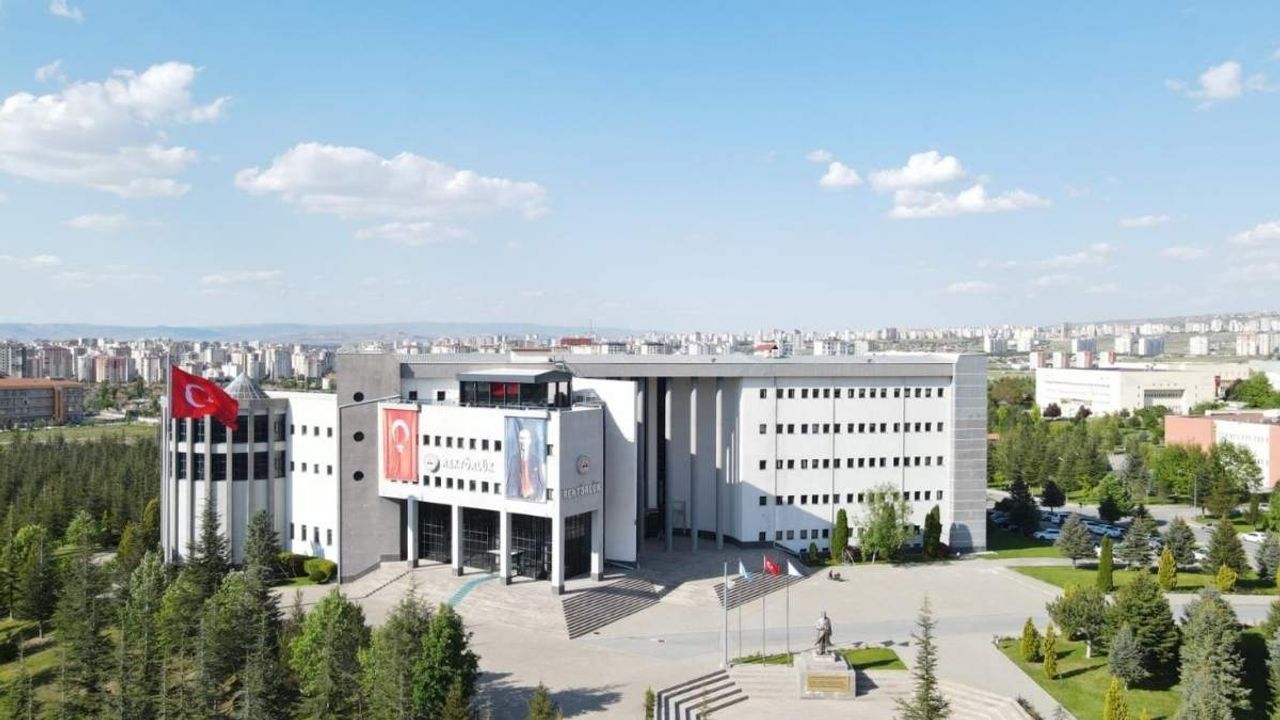 Kayseri'de o üniversiteden öğrencilerine büyük vaat!