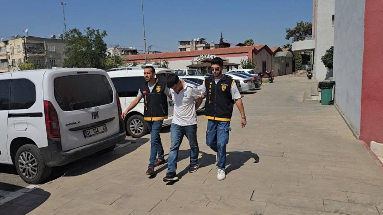 2 İş yerini soydu, 3’üncüde yakayı ele verdi
