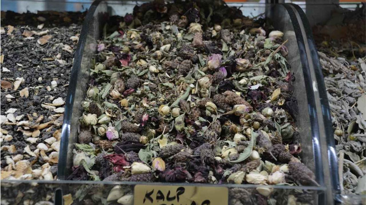 Kayseri’de Kalp ve damar hastalıklarına iyi gelen bitki çayına yoğun ilgi