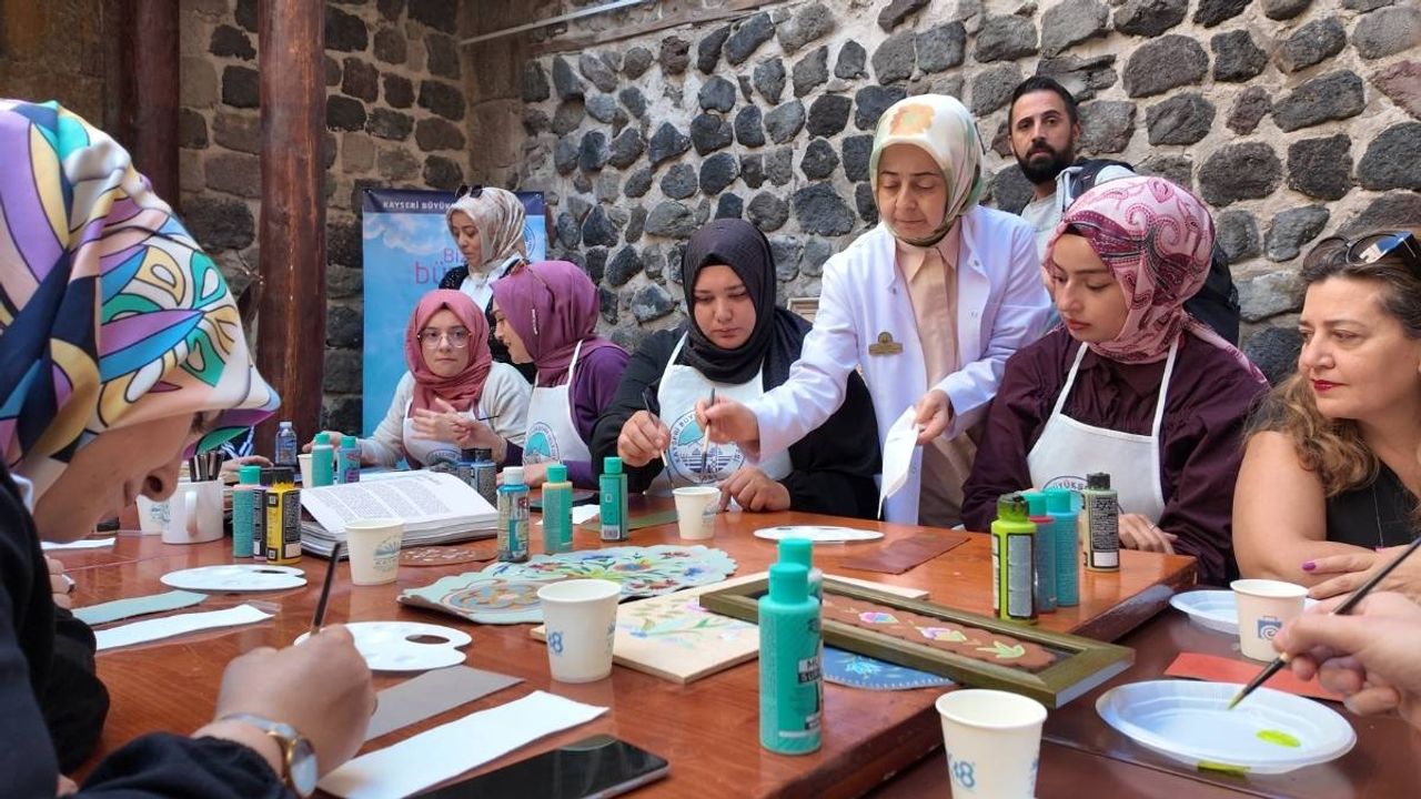 KAYMEK’ten Edirnekâri workshop etkinliği: Geleneksel sanat vatandaşlarla buluştu