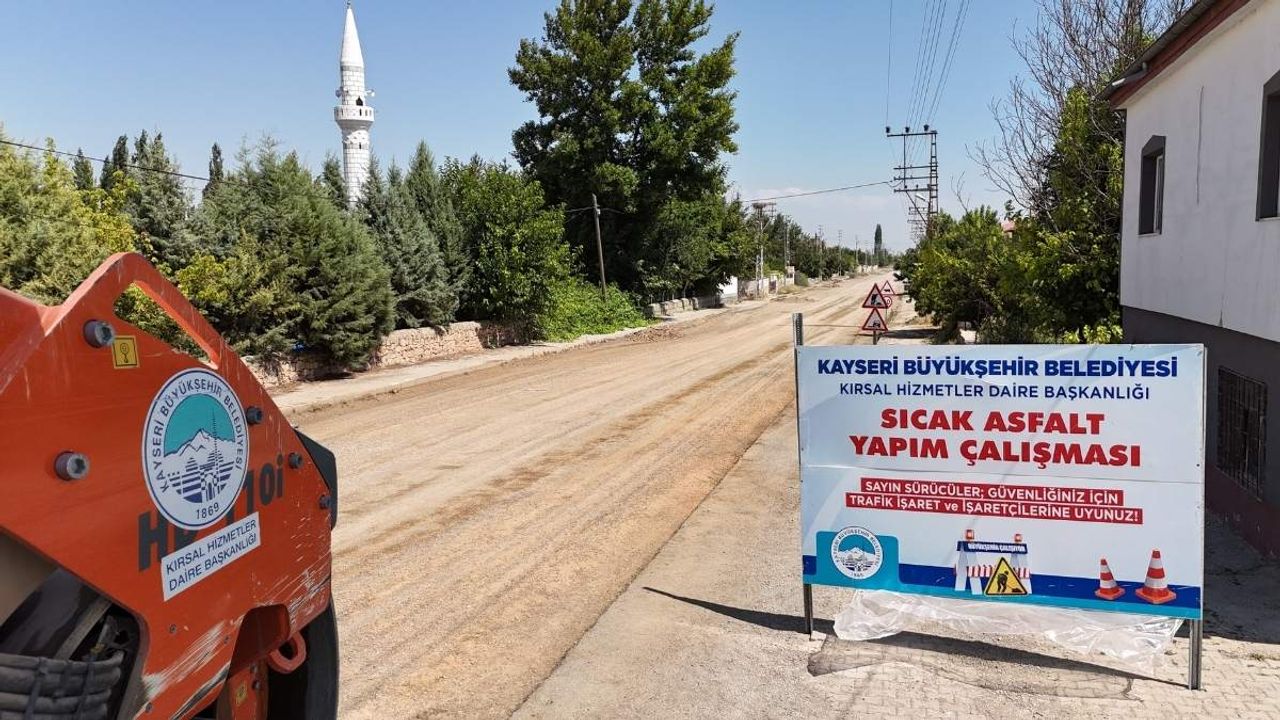 Kayseri Büyükşehir’den Yeşilhisar’a 10 Milyon TL’lik sıcak asfalt yatırımı