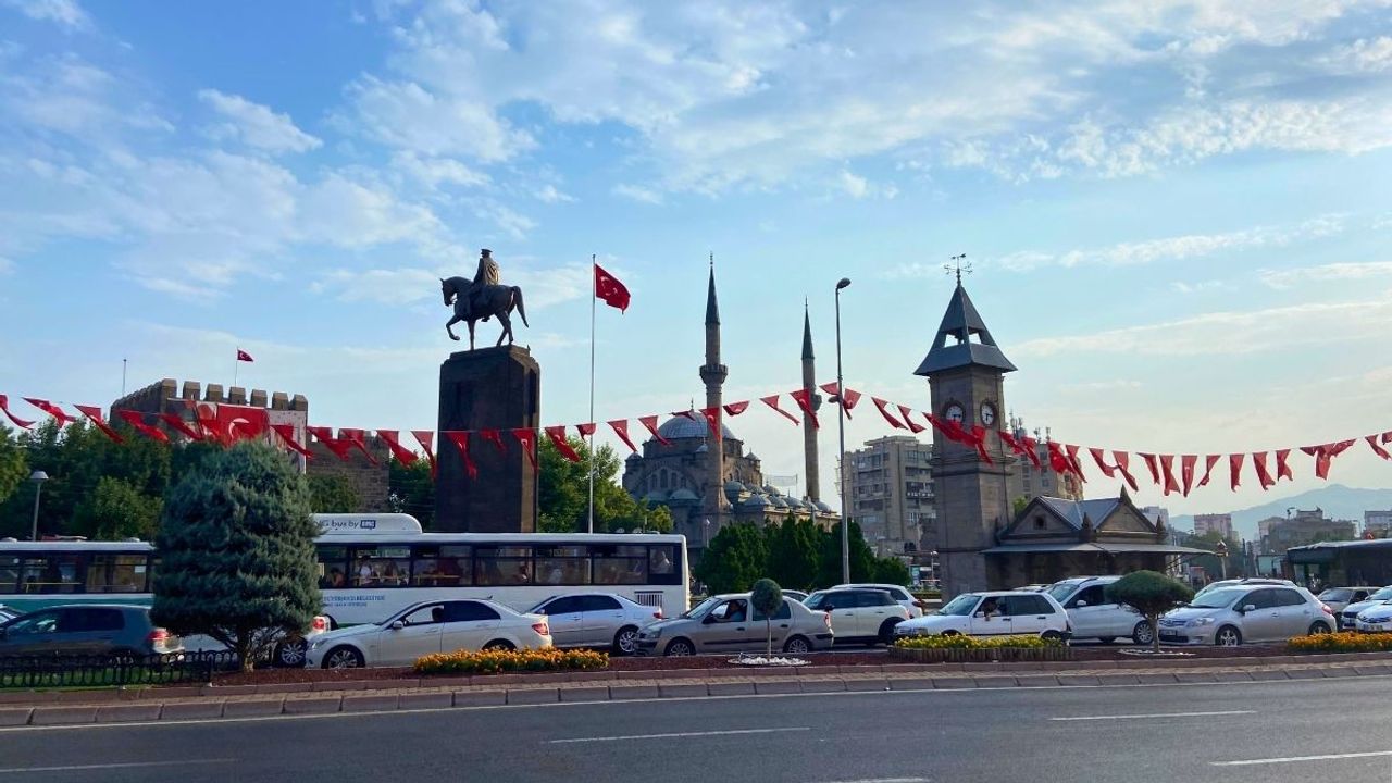 Kayseri’de ailelere 7.500 TL eğitim desteği: Başvurular 1 Ekim’de!