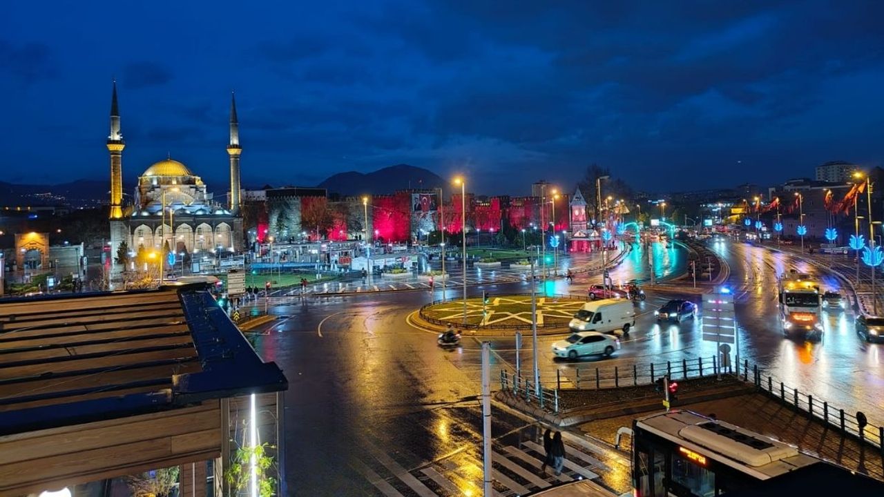 8 ilde sarı alarm: Kayseri’ye çok sert gelecek!