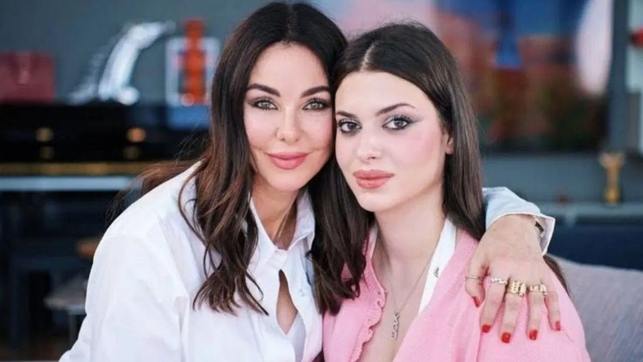 Derin Talu havaalanında giyinmeyi unutunca olanlar oldu! Tepkiler çığ gibi büyüdü