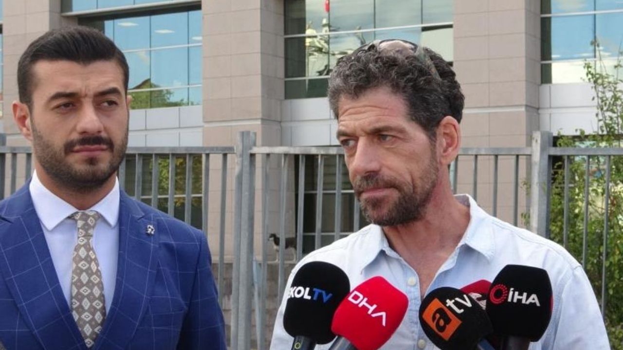 Ünlü oyuncu Cemal Hünal'ın imzasını taklit ederek sertifika dağıttılar!