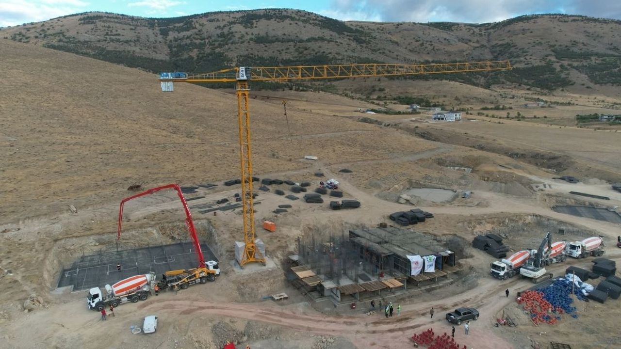 TOKİ’nin dev projesi resmen başladı: Kayseri'de 115 yeni konutun temeli atıldı