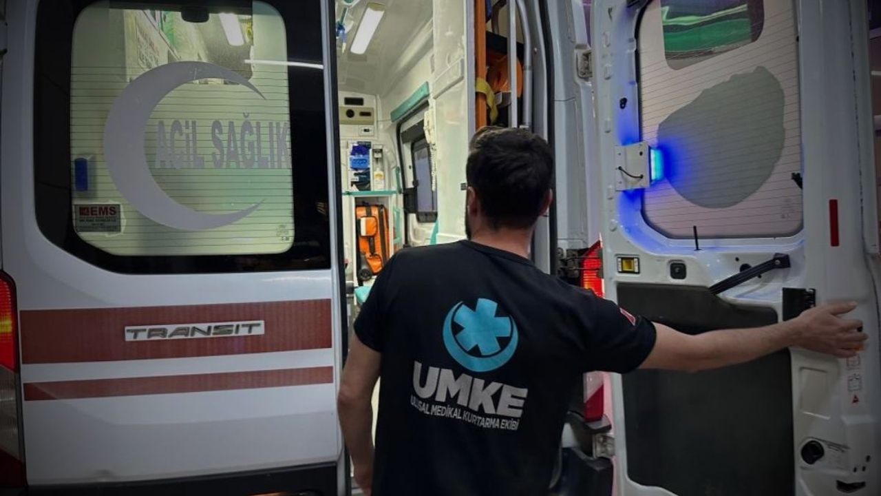 Vali yardımcısının bulunduğu araç 54 yaşındaki adama çarptı!