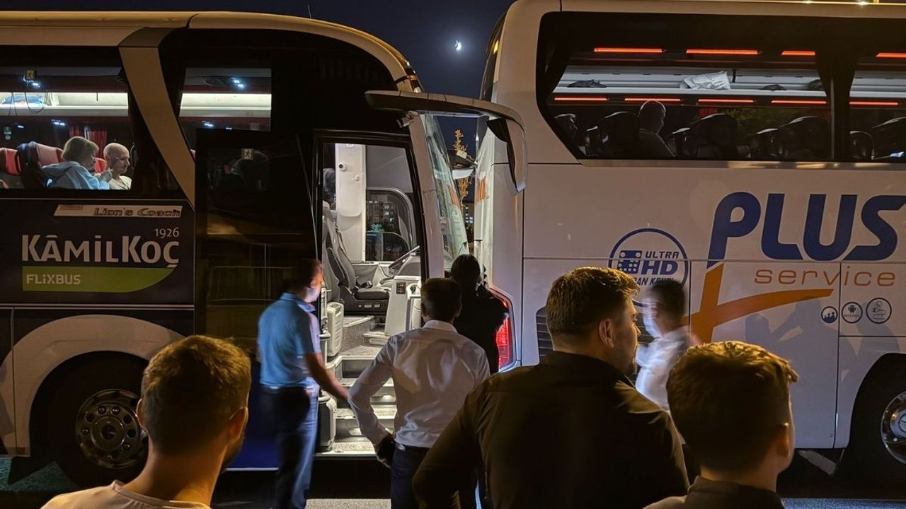 Kayseri'de iki yolcu otobüsü birbirine girdi! Facianın eşiğinden dönüldü