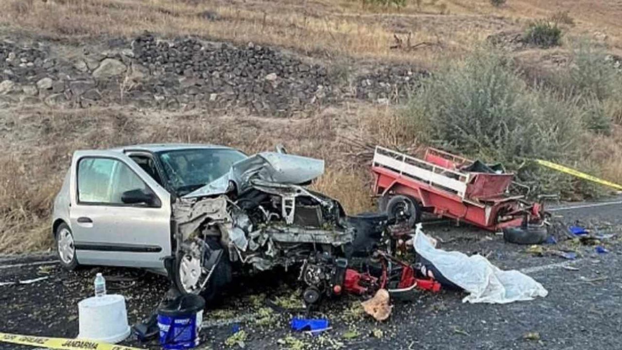 Ürgüp’te tarım aracı ile otomobil çarpıştı: ölü ve yaralılar var!