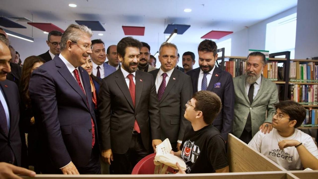Türkiye’de bir ilk: Osmaniye’de hastane bünyesinde halk kütüphanesi açıldı!