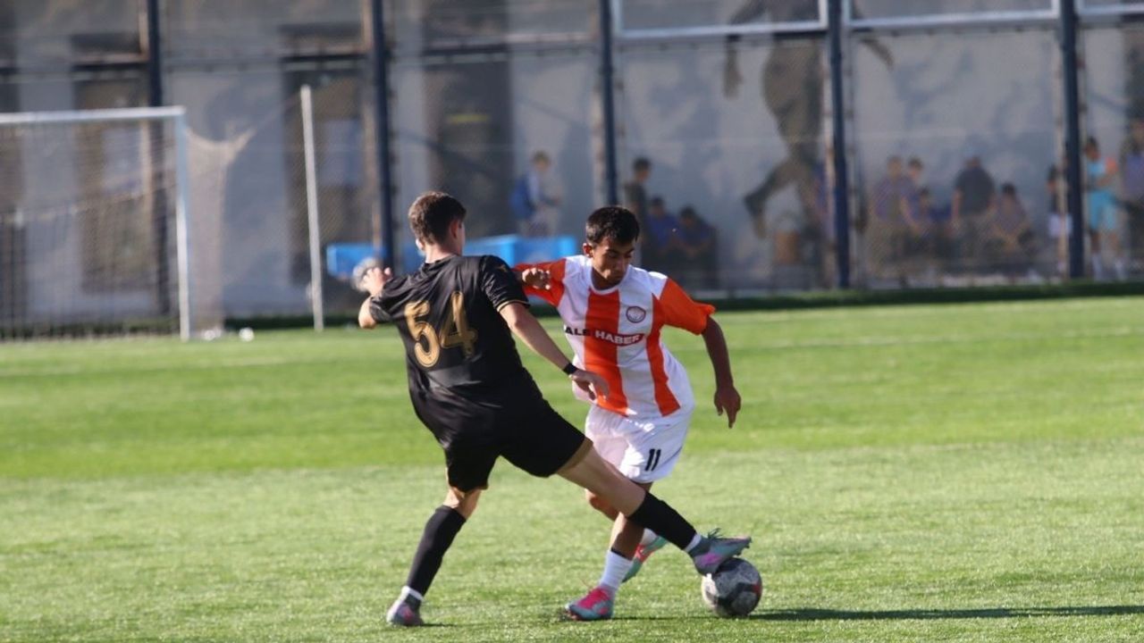 Talas Belediyespor ilk maçında berabere kaldı