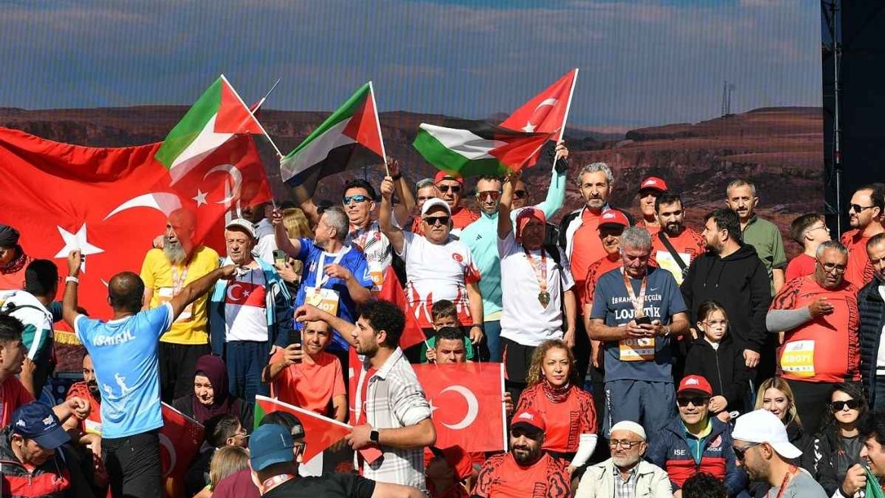 Kayseri, yarı maratonla hem Türkiye’nin hem dünyanın sporcularını buluşturdu