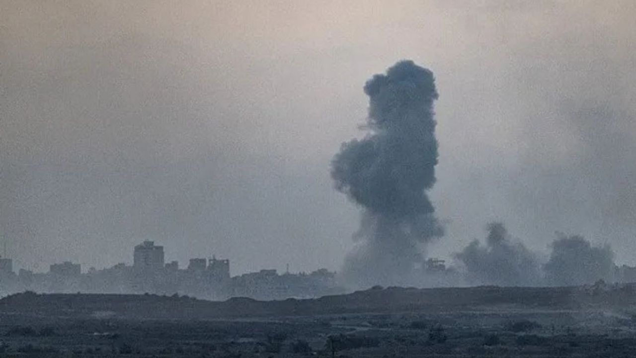 İsrail yine Yemen’i vurdu