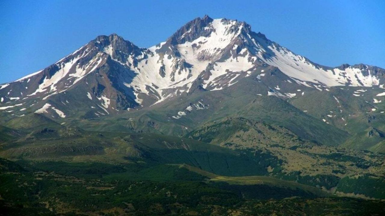 Yine Yeşillendi Germir Bağları türküsünün gizemi!
