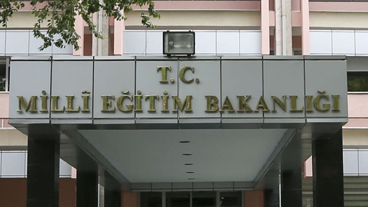 YKS hazırlığınızı kolaylaştıran yeni özellik: MEBİ’de sesli özetler