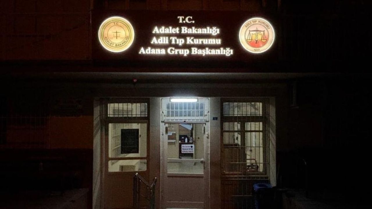 Adana’da bıçaklı kavga: Bir kişi hayatını kaybetti