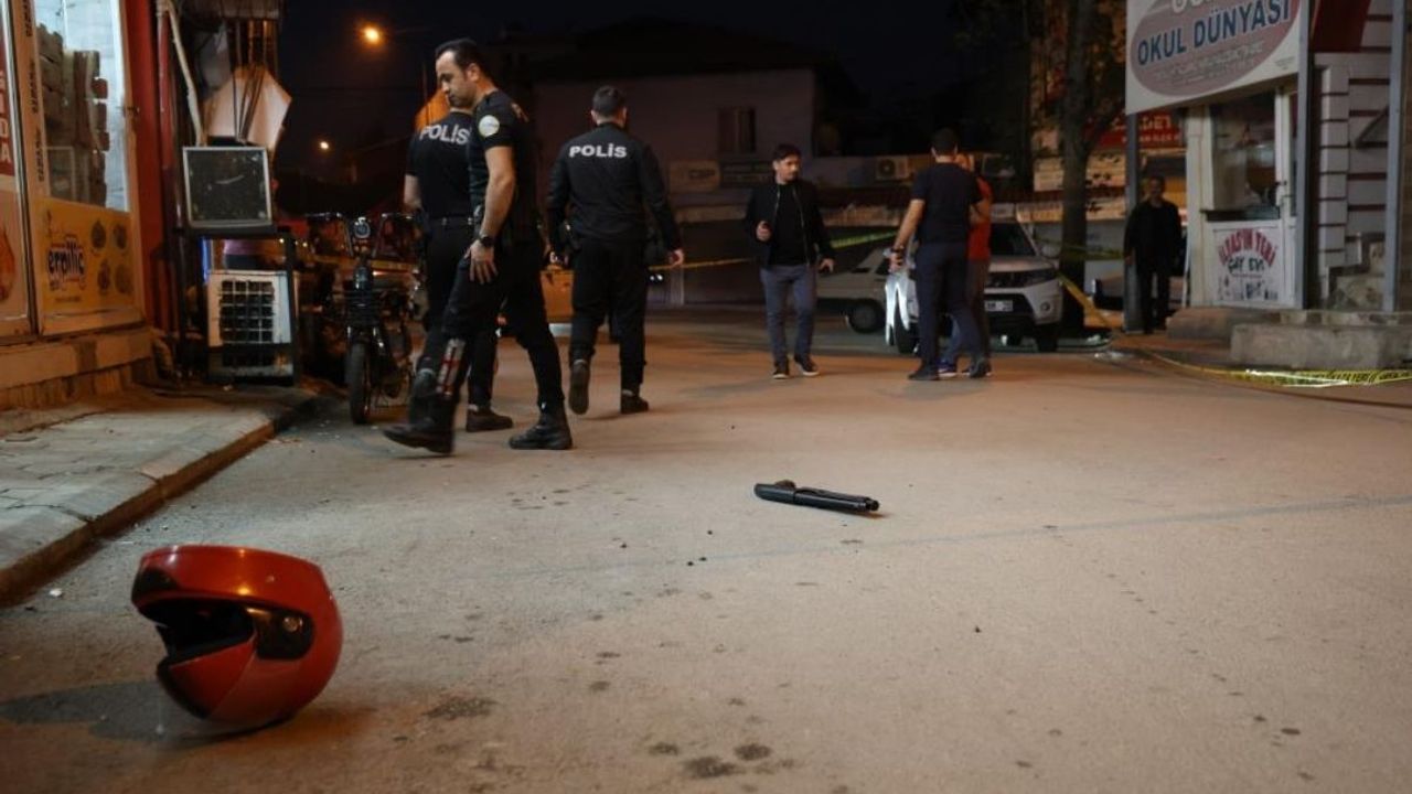 Adana'da silahlı saldırı! Takip ettiği şahsı ayağından vurdu