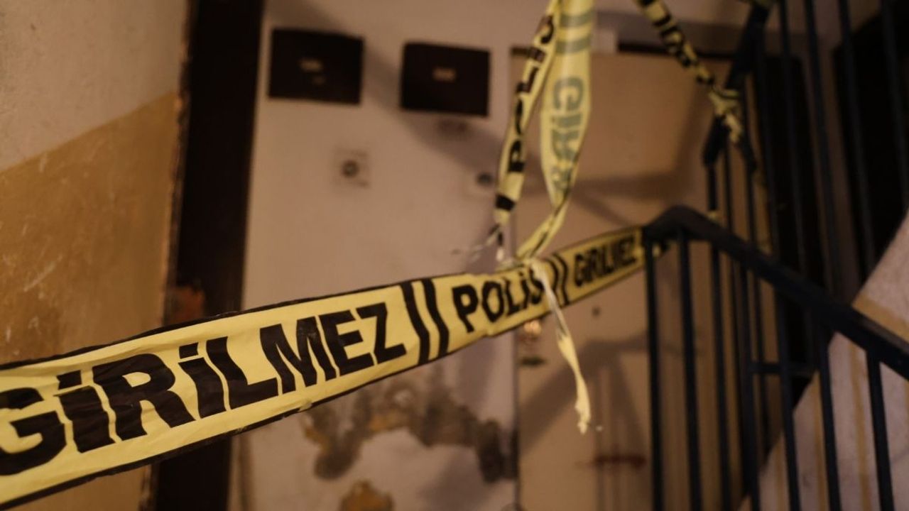 1 ay boyunca annesinin ölüsüyle birlikte yaşadı
