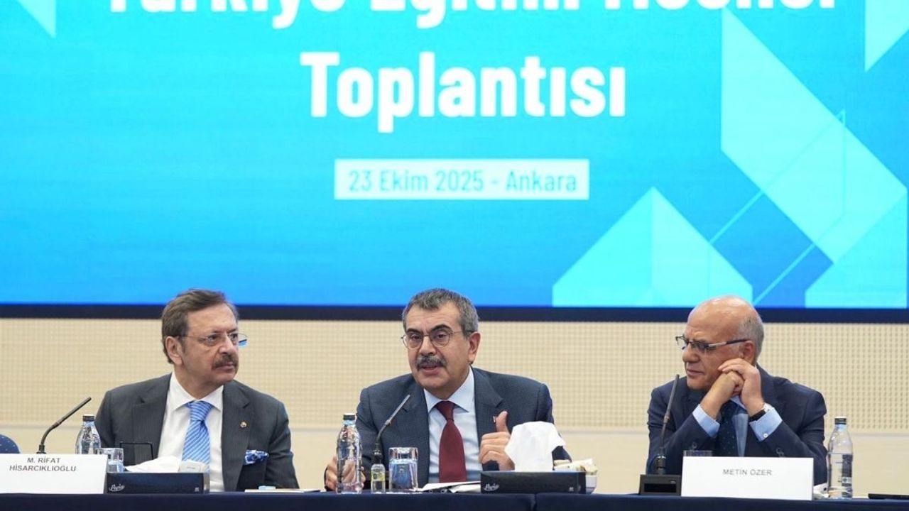 Bakan Tekin: Barışı tesis edecek kuşaklar yetiştirmeliyiz