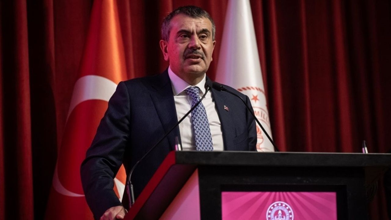 Bakan Tekin öğretmen atamaları için 24 Kasım’ı işaret etti