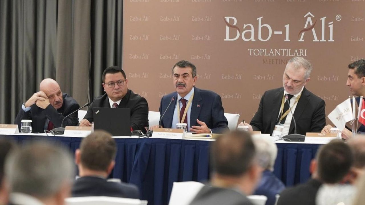 Bakan Tekin: Yapay zekâ destekli eğitim sistemi kurduk