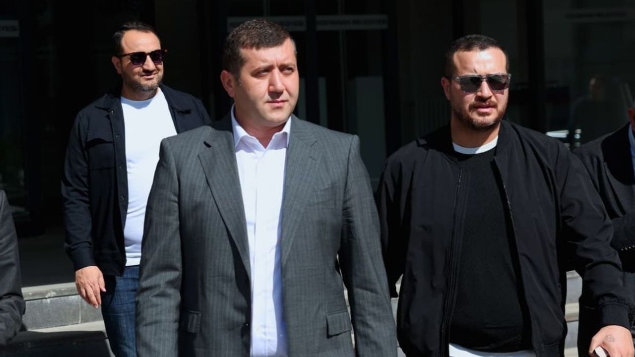Baki Ersoy'dan sert çıkış : Sen ben bizim oğlan devri bitti!