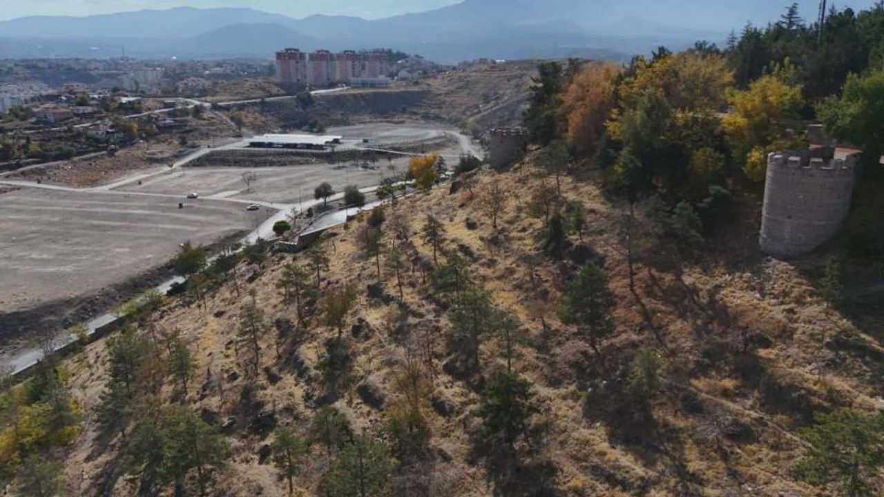 Kayseri'nin Bit Pazarı'nda Roma Dönemi Hipodromu çıktı!