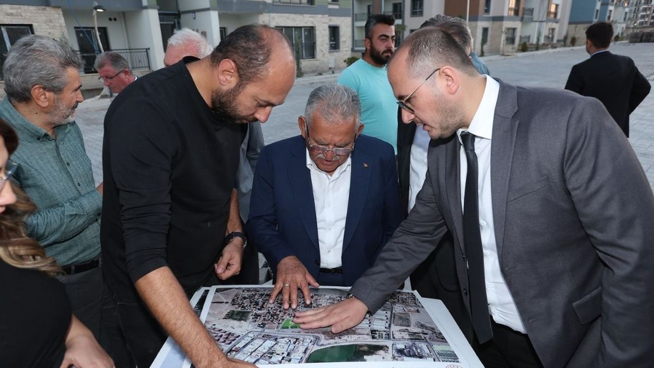 Büyükkılıç, Oruçreis’i mercek altına altı! Kentsel dönüşümü yerinde inceledi